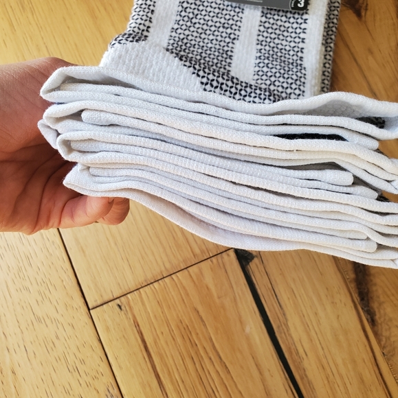 Nwt set of 3 kitchen towels - Picture 6 of 7